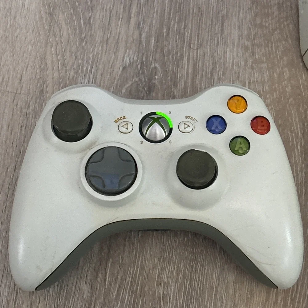 Microsoft Xbox 360 60GB Console Bundle Controller Remote Disc Tray Sticks